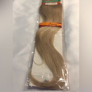 Sassy Collection Natural Blonde 18 inch 100% Human Hair Extensions